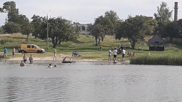 На надувном матрасе на Кандыбине (15.08.22) смотреть онлайн