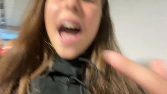 МОМЕНТЫ из ШКОЛЬНОЙ жизни / ЧТО МЫ ДЕЛАЕМ В ШКОЛЕ? ВЛОГ смотреть онлайн