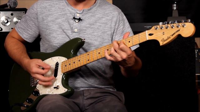 Fender SS Offset Mustang Olive смотреть онлайн