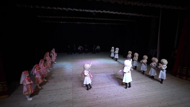 Кавказский перепляс( младший состав) смотреть онлайн