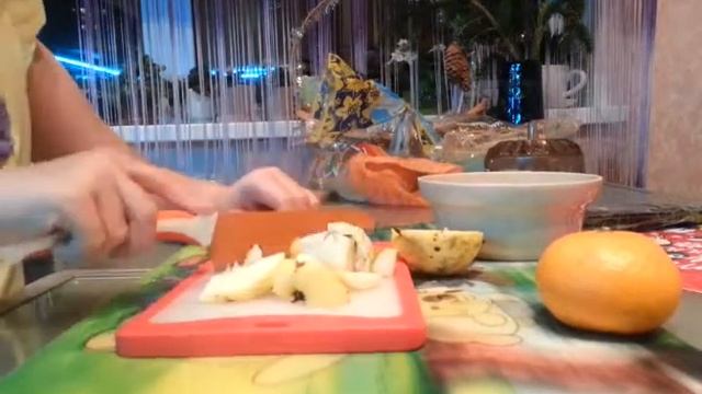 Как сделать фруктовый салат! смотреть онлайн