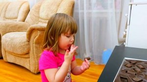 Играет в Доктора. История для детей о том как ВАЖНО Мыть Руки