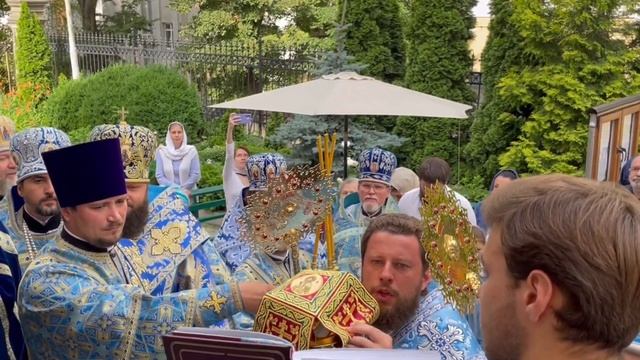 ВЗЯВ УЧАСТЬ У СВЯТКОВОМУ БОГОСЛУЖІННІ В КАФЕДРАЛЬНОМУ СОБОРІ м. ЛЬВОВА смотреть онлайн