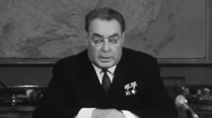 ПЕРВОЕ ПОЗДРАВЛЕНИЕ  31 . 12. 1970 Новогоднее обращение Л. И. Брежнева