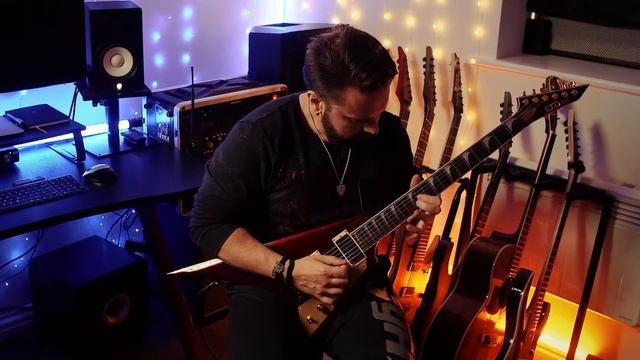 A RETRO-INSPIRED FLYING V HYBRID? | ESP LTD Kirk Hammett V Guitar Review KH-V смотреть онлайн