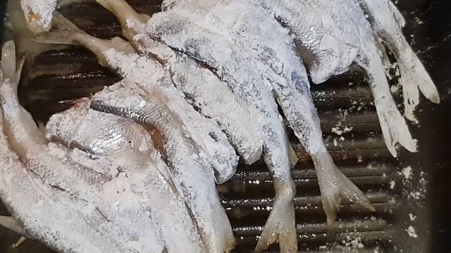 Жареная корюшка-Готовить еду быстро и вкусно смотреть онлайн