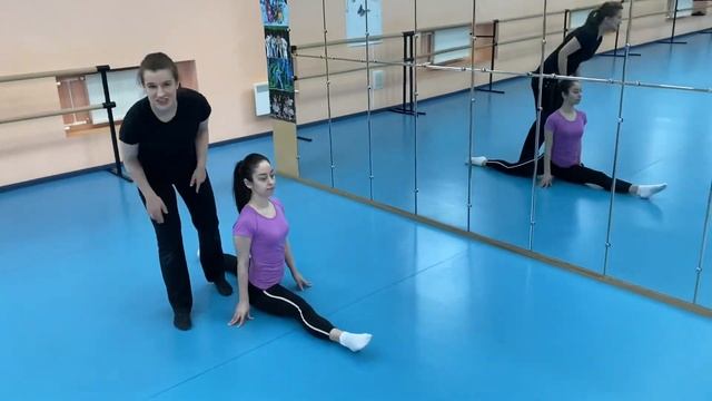 Ошибки при растяжке. Стретчинг. Дарья Межеричер, Балетмейстер Зеленодольского музыкального театра смотреть онлайн