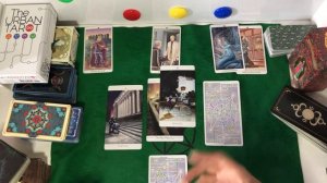 Интересна ли я начальнику ( сотруднику ) . Таро расклад