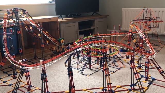 FLIGHT OF THE PTEROSAUR - A K’Nex Re-creation (Paultons Park) смотреть онлайн