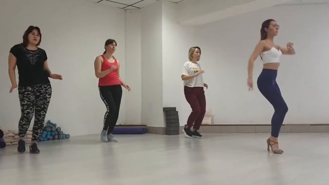 Результаты участниц спец-курса SOLO BACHATA смотреть онлайн