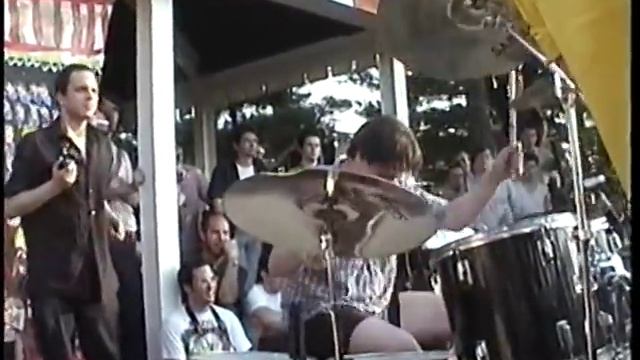 Don Caballero live on May 6, 2000 смотреть онлайн