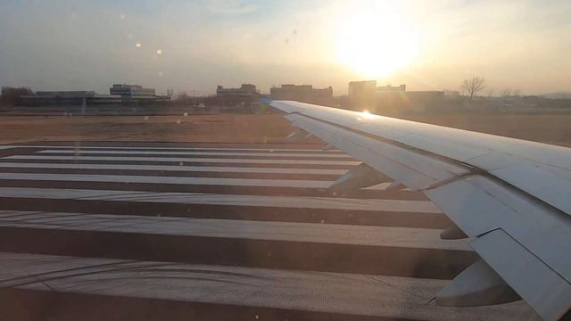 Air Busan A321 Take Off Seoul Gimpo Airport South Korea смотреть онлайн