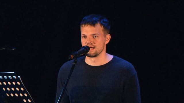 Поэт - стихотворение о жизни.