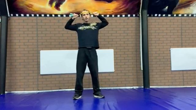 Скакалка сложена вчетверо - разминочные упражнения (ОРУ) смотреть онлайн