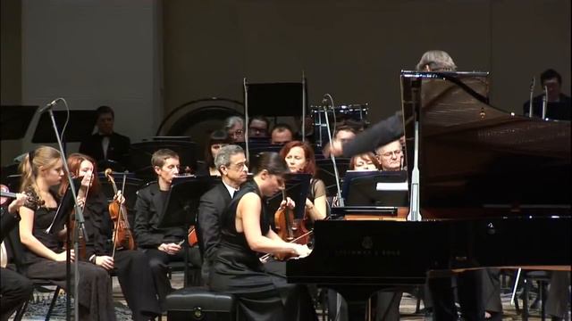 Ekaterina Mechetina plays Rachmaninoff's Piano Concerto No. 3 смотреть онлайн