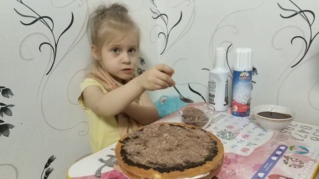 Даша готовит тортик смотреть онлайн