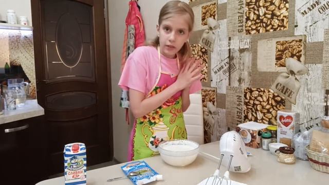 ЛЁГКИЙ СПОСОБ КАК ПРИГОТОВИТЬ МОРОЖЕНОЕ В ДОМАШНИХ УСЛОВИЯХ🍨🏠 смотреть онлайн