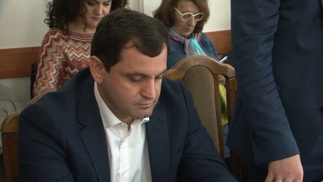ДЕПУТАТ ДМИТРИЙ ДБАР ВНЁС НА РАССМОТРЕНИЕ ДВА ЗАКОНОПРОЕКТА смотреть онлайн