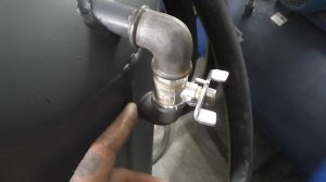 Пескоструйный аппарат.  мощный пескоструй из газового баллона.