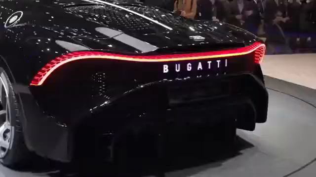 Cristiano Ronaldo buy one of the expensive car in this world Bugatti смотреть онлайн