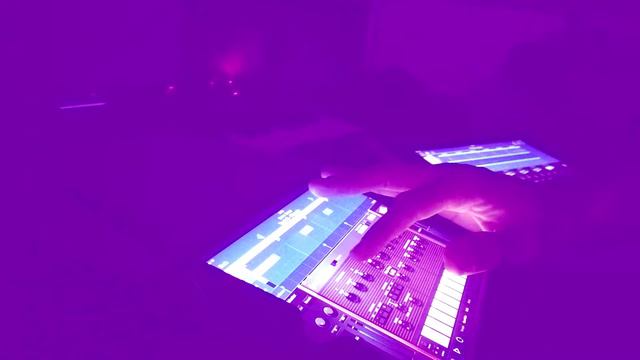 Sound Of Izrael - 2 ipads Ableton link and Korg Gadget live jam смотреть онлайн
