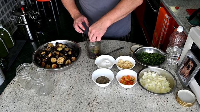 БАКЛАЖАНЫ Жареные на Зиму. Выпуск №680 смотреть онлайн