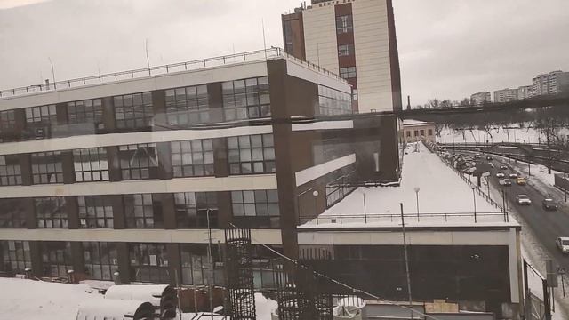 2 февраля 2022 год. Видео прогулка из г. Чехов на электричке через Москву в г. Королёв. смотреть онлайн