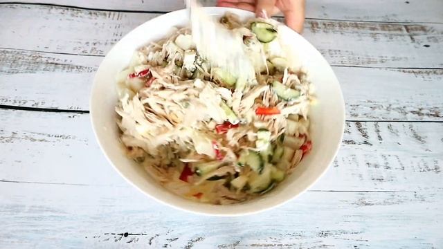 САМЫЙ ВКУСНЫЙ САЛАТ ИЗ КУРИЦЫ простой рецепт смотреть онлайн