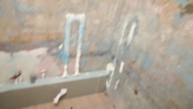 2-ой день. Полы в санузлах сделано. Монтаж короба из ГКЛ готово. смотреть онлайн