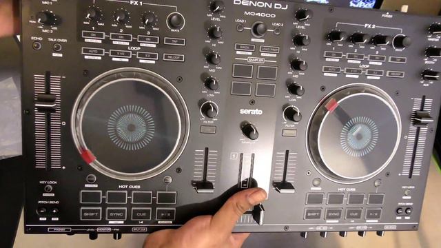 Denon DJ MC4000 Controller Unboxing Video смотреть онлайн