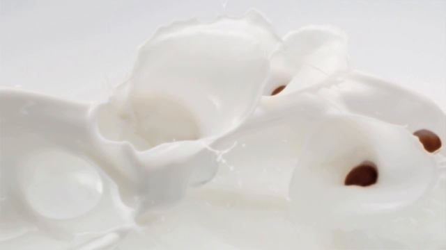 Discover Dove's new Purely Pampering Body Lotions смотреть онлайн