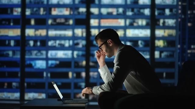 Why Your Less-Experienced Colleagues Are Promoted Instead of You! смотреть онлайн