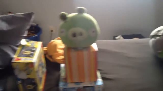 Angry Birds plush ep 1: minion pig смотреть онлайн