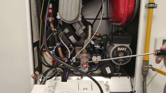 Краткое описание особенностей конденсационных котлов BAXI серии Duo-tec Compact смотреть онлайн