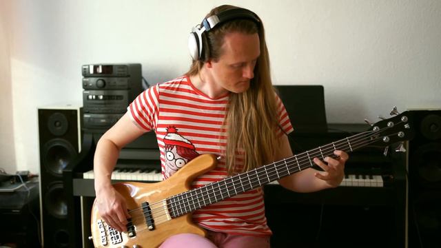 Thundercat - Dragonball Durag (Bass Cover) смотреть онлайн