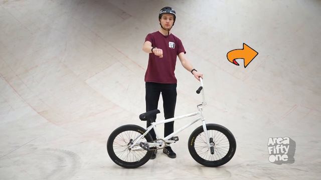 How to Bunnyhop with Erik l Area 51 Eindhoven смотреть онлайн