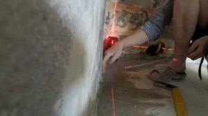 Как выставить штукатурные маяки с помощью лазерного нивелира. Ремонт ТРЁХКОМНАТНОЙ КВАРТИРЫ