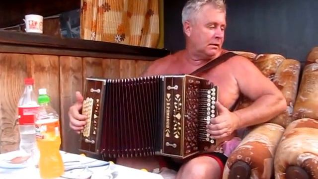 Гармонный левша Сергей Рябиков смотреть онлайн