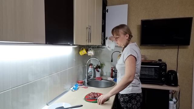 Купила масло с плесенью...Супер быстрая пицца на лаваше в духовке смотреть онлайн