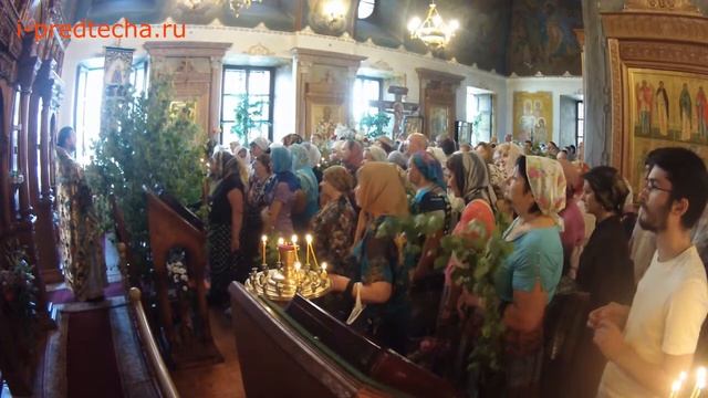 День Святой Троицы в Предтеченском храме смотреть онлайн
