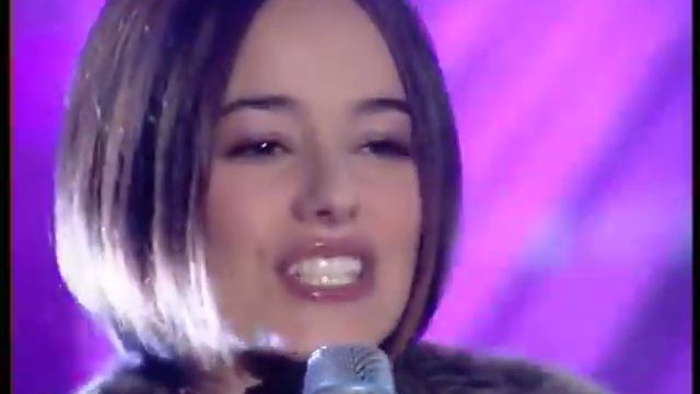 Очень красивая певица! (Ализе) смотреть онлайн