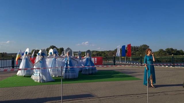 С Днем России! смотреть онлайн