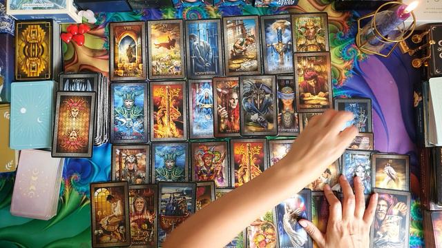 Кто мешает Вашим отношениям? Кто в них вмешивается?🔮🆘️💣💥😲 смотреть онлайн