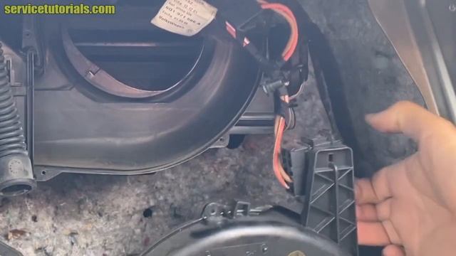 Skoda Fabia Mk1 (1999-2007) Heater Ventilation Blower Fan Control Unit Replacement / Removal