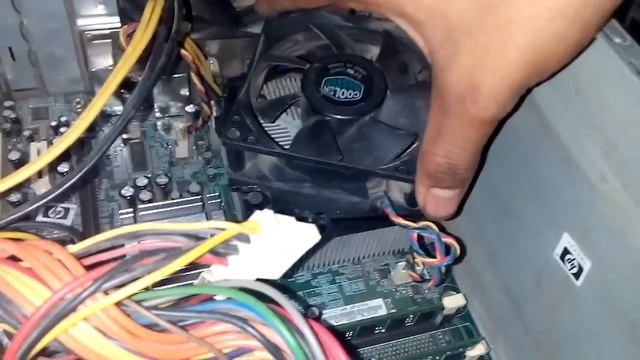 Computer turns on but no display on monitor Fixed ( Desktop Computer ) смотреть онлайн
