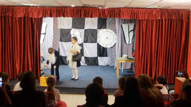 Спектакль «Сказки о потерянном времени» Курс "Воскресный", младшая группа смотреть онлайн