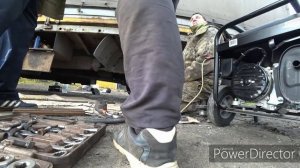 Ремонт Валдая на трассе. Поломка в дороге, развалился ступичный подшипник, оборвало полуось.