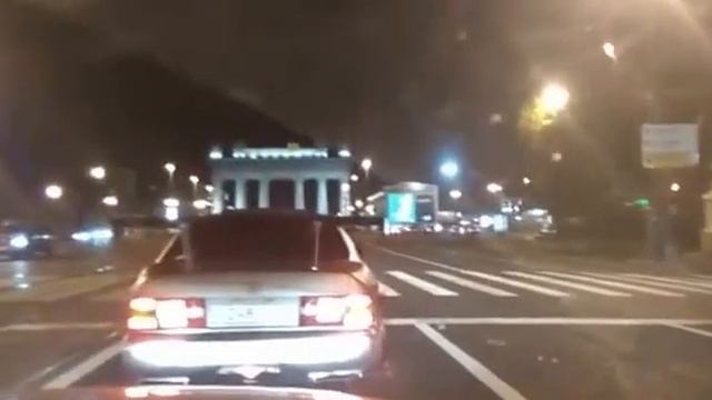 Lexus LS400 vs Mitsubishi Galant V6 2.5 смотреть онлайн