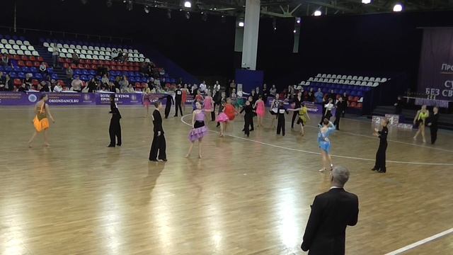 С класс Юниоры 1 1/4 финала латина смотреть онлайн