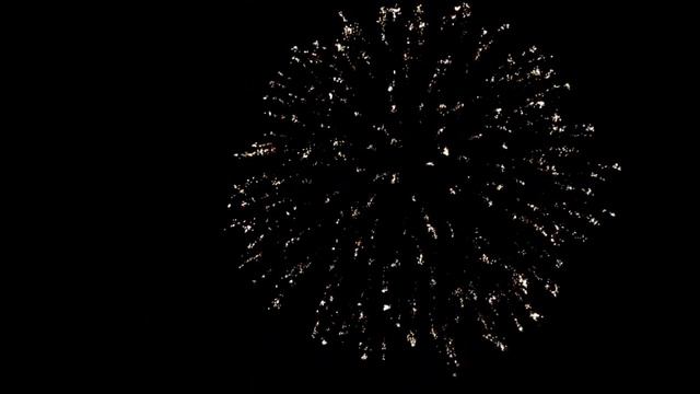 Крупнокалиберный профессиональный фейерверк калибром 100 мм, 120 мм, 150 мм смотреть онлайн